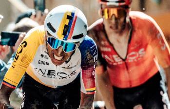 Egan Bernal se esfuerza por lograr su segundo podio en el Giro. Ya lo ganó en 2021. FOTO GETTY