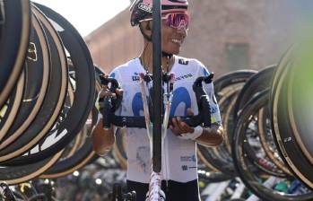 Nairo Quintana dejó huella en el ciclismo y en su despedida como profesional recibió varios homenajes tras su gran trayectoria. FOTO: X-MOVISTAR