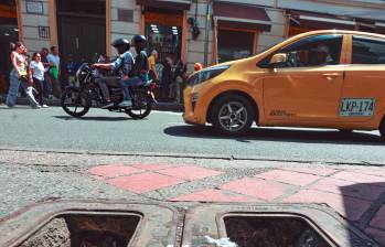 En Medellín se robaron 1.721 medidores el año pasado. El hurto más reciente ocurrió este fin de semana en el barrio San Isidro, en la comuna 4 (Aranjuez), con dos casos. FOTO MANUEL SALDARRIAGA