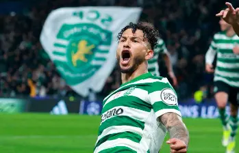 Luis Suárez logró un nuevo doblete frente al Estoril en la Liga de Portugal. FOTO SPORTING DE LISBOA