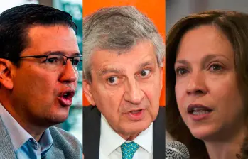 De izquierda a derecha: Germán Bahamón, presidente de la Federación Nacional de Cafeteros; Juan Martín Caicedo, líder de la Cámara Colombiana de Infraestructura; María Claudia Lacouture, presidenta Amcham. FOTO EL COLOMBIANO Y COLPRENSA