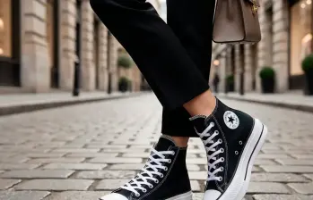 Las clásicas Chuck Taylor marcaron generaciones, pero hoy la marca enfrenta una fuerte caída. FOTO: GETTY