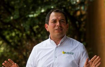Émerson Aguirre, presidente de Augura, reiteró que el sector bananero genera más de 200.000 empleos y defendió la institucionalidad, la seguridad jurídica y la confianza para la inversión como bases del desarrollo regional. FOTO Julio César Herrera