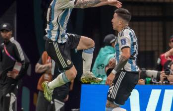 Messi y su alegría en uno de los festejos de Argentina frente a México. El resultado 2-0 permite que la Albiceleste llegue con mejores opciones de clasificar a la última fecha. FOTO Juan A. Sánchez