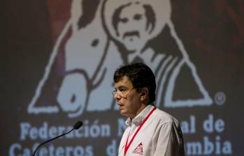 Roberto Vélez dejará la gerencia de la Federación Nacional de Cafeteros. FOTO: Jaime Pérez