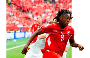 Johan Manzambi, jugador de 20 años, es el más desequilibrante del ataque suizo y uno de los futbolistas con los que Colombia deberá tener cuidado. FOTO Getty