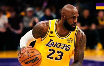 LeBron James lideró a los Lakers al 3-0 parcial ante Houston. Ningún equipo en la historia de la NBA ha superado un 3-0 en contra. FOTO: X LAKERS