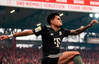 Esta fue la celebración de Lucho cuando logró ese golazo. FOTO @FCBayernES