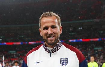 Harry Kane durante el reconocimiento por su centenar de partidos con su selección. FOTO: Tomada del X @England