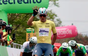 Cuatro de cuatro para Wílmar Paredes, quien volvió a ganar en la Vuelta a Colombia en medio de la tragedia