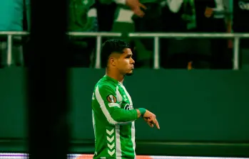 Juan Camilo Hernández su gol número once en la temporada con el Betis. FOTO: X REAL BETIS