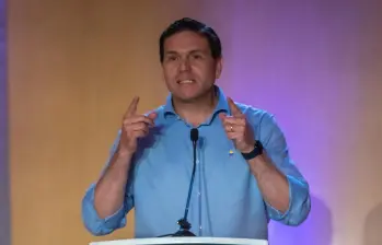 El exministro de Defensa, Juan Carlos Pinzón, aseguró que le apostará en varios frentes a la educación en el país en caso de llegar a ser presidente. FOTO: Julio Herrera