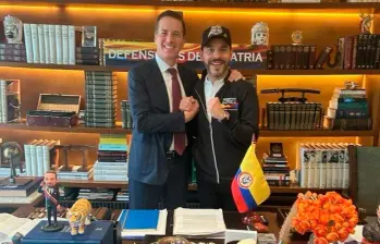 Bernie Moreno se reunió con Abelardo de la Espriella después de su triunfo electoral. FOTO: CORTESÍA @berniemoreno.