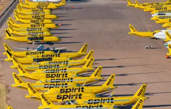 Decenas de aviones Airbus de Spirit Airlines fueron almacenados en aeropuertos del desierto de Arizona tras el cierre de operaciones. FOTO REDES SOCIALES