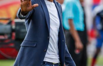 Luis Amaranto Perea arrancó su carrera como técnico dirigiendo a Leones de Itagüí en el 2018. Actualmente es el entrenador de Junior. FOTO ARCHIVO EC