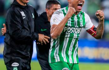 El barranquillero, Alexánder Mejía, tiene ocho títulos con el verde, cuatro de ellos por Liga. FOTO Jaime pérez 