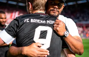 Harry Kane y Vincent Kompany fueron rivales durante 8 temporadas en la Premier League. Hoy, Kompany es el entrenador del Bayern Múnich y Harry Kane es el goleador del equipo. FOTO: X BAYERN