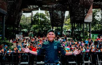 Nairo Quintana ya goza con el público antioqueño antes de su Gran Fondo, que tendrá 4.000 ciclistas FOTO CORTESÍA TIRELLIPHOTO