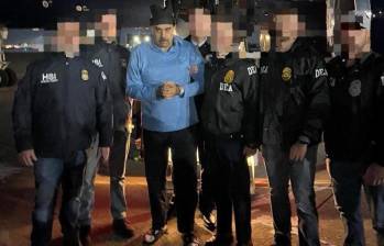 Tras aterrizar en Estados Unidos, Nicolás Maduro fue trasladado a una cárcel federal en Nueva York y aparecieron las primeras imágenes suyas bajo custodia en dependencias de la DEA. FOTO: Casa Blanca.