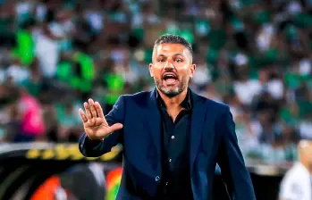 El técnico de Nacional, Javier Gandolfi, ya conoce los rivales de la fase de grupos de la Copa Libertadores y desde ya deberá trabajar en la estrategia para enfrentarlos. FOTO JAIME PÉREZ