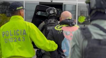 También capturaron a alias “Gordo”, señalado coordinador de la estructura criminal Cotranal, dedicada al microtráfico y la extorsión en el noroccidente de la ciudad. Foto: Alcaldía de Medellín.