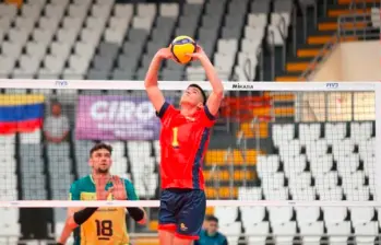 El antioqueño Juan Esteban Restrepo estará con la Selección, es uno de los capitanes de la Tricolor y de los armadores con mayor potencial del voleibol colombiano. FOTO cortesía 