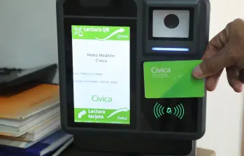 Las personas que cumplan con estas condiciones y hayan recibido la notificación deben acercarse a los puntos de atención al cliente ubicados en las estaciones Niquía, Acevedo, San Antonio e Itagü. FOTO: Cortesía