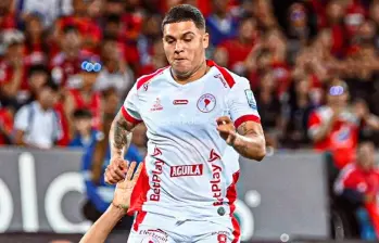 Juan Fernando Quintero se lesionó de su rodilla izquierda y estará por fuera de las canchas varios días. FOTO: Tomada de X @AmericadeCali