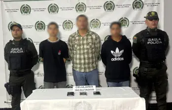 Capturados por los delitos de extorsión agravada, secuestro extorsivo y utilización de menores de edad para la comisión de delitos. FOTO: CORTESÍA FISCALÍA