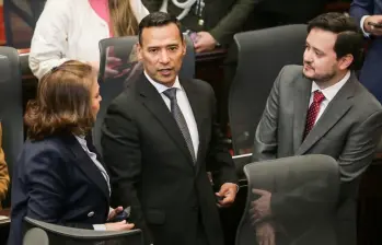 El ministro de Defensa, Pedro Sánchez, podría regresar al servicio activo en medio de un eventual remezón en la cúpula militar. FOTO: Colprensa. 