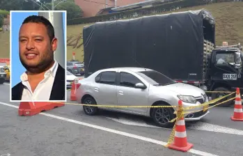 Las evidencias encontradas en este carro, el cual fue abandonado a un kilómetro del crimen, permitieron la plena identificación de los presuntos responsables del crimen del empresario Julián Escobar Jiménez (detalle), de 38 años. FOTO: GUILLERMO LEÓN OSPINA MUÑOZ