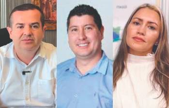A la izquierda, alcalde de La Estrella, Carlos Mario Gutiérrez. En el centro: Daniel Velásquez Betancourt, gerente del Hospital de La Estrella. A la derecha: Carolina Ocampo, secretaria de Salud de La Estrella. FOTO CORTESÍA