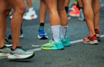 La tecnología en la fabricación de zapatos de running ha avanzado con el tiempo, y algunos contienen placa de carbono y fibra de vidrio. FOTO: Camilo Suárez