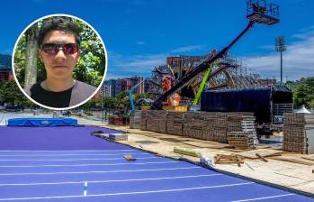 Francisco Mendoza, gerente de festivales de Páramo Presenta, aseguró que todo el escenario se instaló con protocolos internacionales para preservar el tapete de atletismo, pero en caso de haber daños, hay una póliza que los pagaría todos. FOTOS: JULIO CÉSAR HERRERA Y SANTIAGO OLIVARES TOBÓN