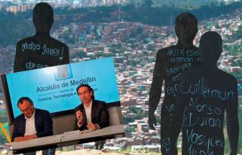 El presidente de la JEP, Roberto Carlos Vidal, y el alcalde de Medellín, Federico Gutiérrez, anunciaron las inversiones para reactivar la búsqueda en La Escombrera. FOTO: JUAN ANTONIO SÁNCHEZ Y CORTESÍA