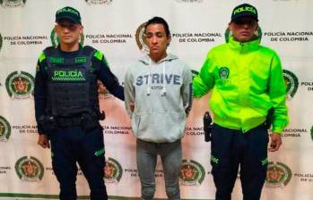 Karen Vanessa Montoya Álvarez, de 31 años, fue capturada en las últimas horas, luego de que las investigaciones la señalaran de haber atacado a su pareja, en medio de un aparente ataque de celos. FOTO: CORTESÍA