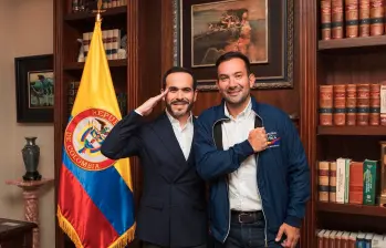 El presidente electo Abelardo de la Espriella y Didier Blanco, director designado de la UNP. FOTO: CORTESÍA DE @DidierblancoR.
