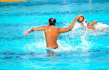 Juan José Zuluaga, un deportista versátil, pues juega en todas las posiciones, es una de las figuras de la Selección Colombia de polo acuático. FOTO CORTESÍA 