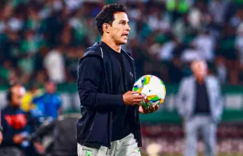 Diego Arias, técnico encargado de Atlético Nacional sigue invicto con el equipo, ante Chicó sumó un empate. FOTO: Manuel Saldarriaga