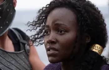 La Odisea de Christopher Nolan, protagonizada por Lupita Nyong’o como Helena de Troya, recibió críticas entusiastas de la prensa pero una demoledora reseña de Emily Wilson. FOTO cortesía