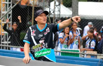 Jhon Wílmar Pérez durante el Babyfútbol se desempeña como asesor del equipo de Estados Unidos. FOTO CORTESÍA LOS PAISITAS