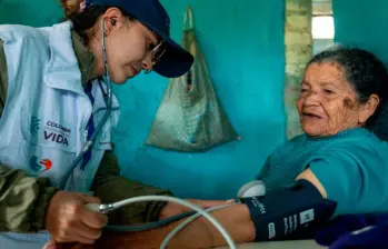 imagen de referencia de un equipo básico en salud. FOTO: imagen tomada de redes.