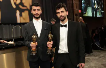 Basel Adra es el codirector palestino que junto a Yuval Abraham ganaron el premio a mejor documental sobre su cinta acerca de la ocupación israelí en Cisjordania. Foto: Getty Images