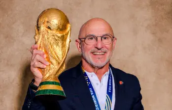 Luis De la Fuente es el segundo entrenador español en ganar la Copa del Mundo. El otro fue Vicente del Bosque. FOTO: X Sefutbol