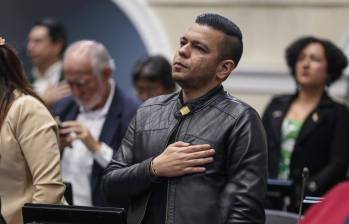 El senador Jota Pe Hernández denunció ante distintas autoridades nacionales e internacionales un presunto plan criminal para atentar contra su vida y la de su familia. FOTO: Colprensa. 
