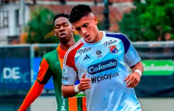 El defensa bogotano Kevin Mantilla fue una de las principales variantes que tuvo el cuadro rojo en el clásico contra Nacional. Foto: Jaime Pérez