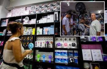 El Centro de Medellín se ha vuelto el “epicentro” de la venta de ventiladores para paliar el calor que hace por estos días en la ciudad. FOTO: Julio Herrera.