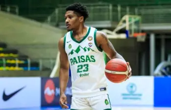 El norteamericano Brandon Weatherspoon es uno de los hombres claves de Paisas, es líder de anotaciones de tres puntos y su aporte en cada partido es definitivo. FOTO: CAMILO SUÁREZ 