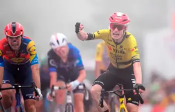 El ciclista danés Jonas Vingegaard es el candidato principal para qudarse con el primer puesto de la Clasificación General de La Vuelta a España. FOTO: TOMADA DEL X DE @LaVuelta