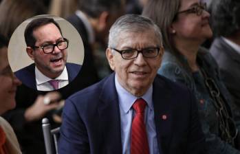 A la izquierda, Lidio García, actual presidente del Senado. De fondo, César Gaviria, presidente del Partido Liberal. FOTOS: COLPRENSA